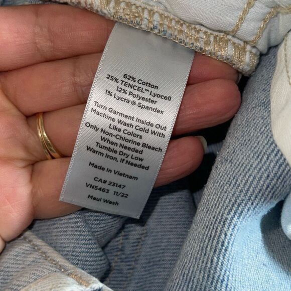 Talbots Womens High Rise Raw Hem Wide Leg Cropped Jeans Blue Light Wash Size 8 - Picture 6 of 9